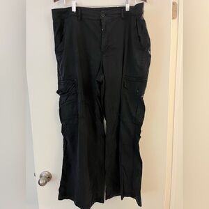 American Eagle Dreamy Drape Wide Leg Cargo Pants Black